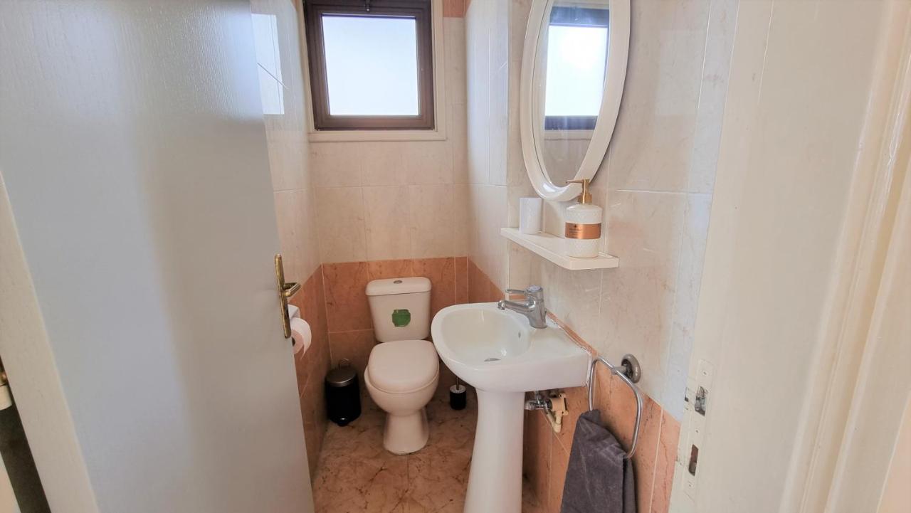 Comfy Rooms In A Shared Apartment Near Salt Lake With Internet And Netflix ลาร์นาคา ภายนอก รูปภาพ